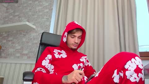 Snapshot of brandontatex chatting on November 2025 12:18:01 PM BrandonTateX online show from November 2025 12:18:01 PM