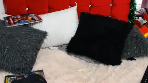 Snapshot of brandy_angell chatting on December 2024 05:33:02 PM brandy_angell online show from December 2024 05:33:02 PM