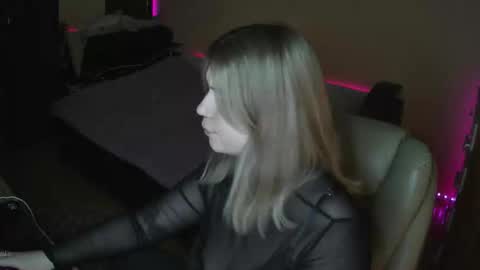 brandy_wow online show from March 2026 08:13:02 PM