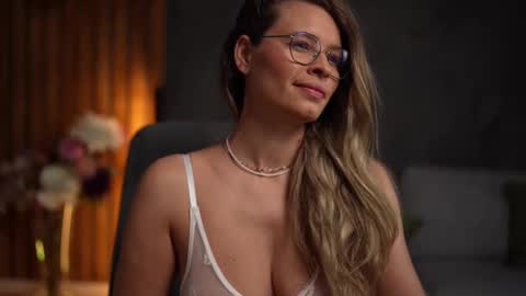 Alex online show from October 2025 05:31:01 AM