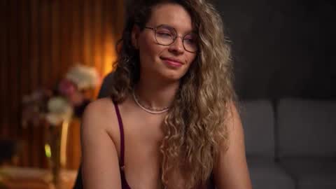 Alex online show from November 2025 05:18:02 AM