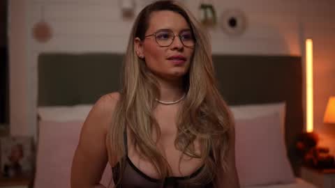 Alex online show from February 2026 05:05:02 AM