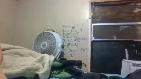 Snapshot of bratbrat23 chatting on November 2025 09:35:01 AM Bay online show from November 2025 09:35:01 AM