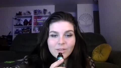 Snapshot of bratty_mamaa chatting on September 2025 09:46:01 AM bratty_mamaa online show from September 2025 09:46:01 AM