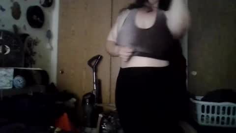 Snapshot of bratty_mamaa chatting on September 2025 09:20:01 PM bratty_mamaa online show from September 2025 09:20:01 PM