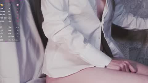 Snapshot of brattymuse chatting on November 2025 06:05:01 AM Evelyn . online show from November 2025 06:05:01 AM