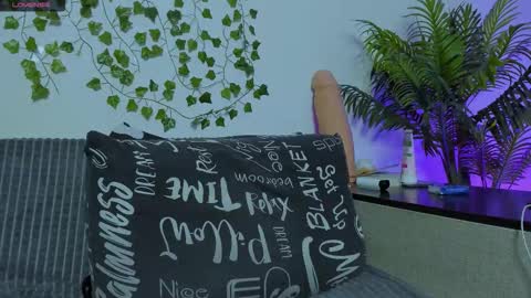 Johny Bravo online show from November 2025 02:06:01 PM