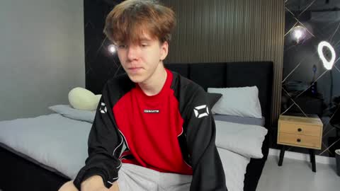 Snapshot of braxiboy chatting on January 2025 09:40:02 AM Brax online show from January 2025 09:40:02 AM