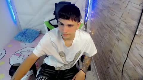 Snapshot of brayan_lopezz chatting on January 2025 12:29:01 PM BRAYAN online show from January 2025 12:29:01 PM