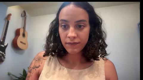 Snapshot of braziliantgirl chatting on November 2025 11:48:01 PM Thalia online show from November 2025 11:48:01 PM