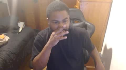 Breadw1nnah online show from September 2025 04:45:01 AM