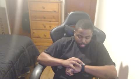 Breadw1nnah online show from September 2025 03:00:01 AM