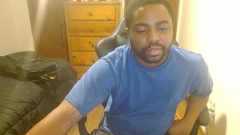 Breadw1nnah online show from November 2025 08:03:02 AM