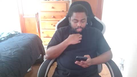 Breadw1nnah online show from November 2025 05:40:02 PM