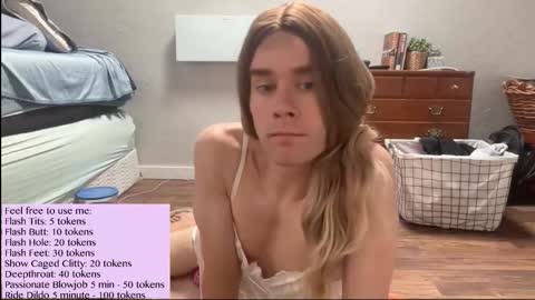 BreakingKatie online show from November 2025 04:18:02 PM