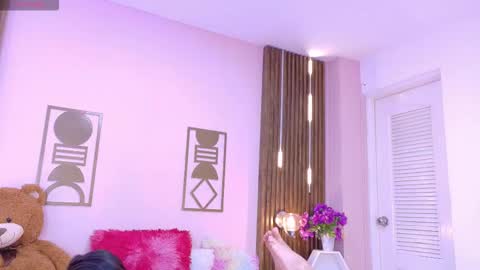 Bree  online show from March 2026 12:44:01 PM