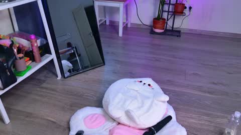 Snapshot of breeding_material chatting on December 2025 07:53:02 PM Ashley Dolce and Lou online show from December 2025 07:53:02 PM