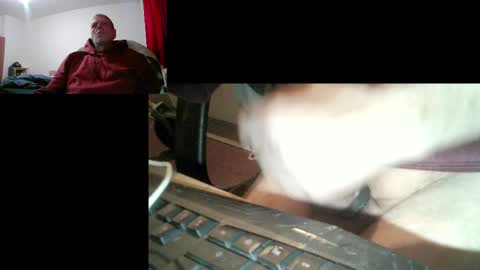 Snapshot of bremer64 chatting on March 2025 02:00:01 PM bremer64 online show from March 2025 02:00:01 PM