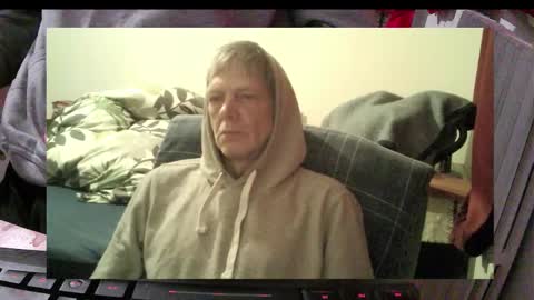 bremer64 online show from November 2025 09:09:01 AM