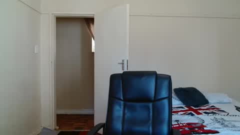 ask me lol online show from November 2025 08:17:02 AM