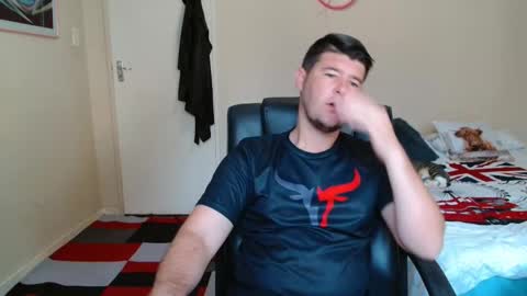 ask me lol online show from February 2026 05:11:02 AM