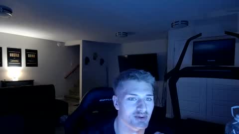 Snapshot of brentbarbasol chatting on September 2025 02:33:02 AM BrentBarbasol online show from September 2025 02:33:02 AM