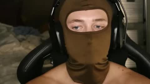 Snapshot of brentonverde chatting on November 2025 10:32:02 PM brentonverde online show from November 2025 10:32:02 PM