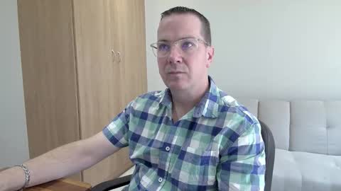 Snapshot of brettdj chatting on September 2025 09:53:02 AM Brett online show from September 2025 09:53:02 AM