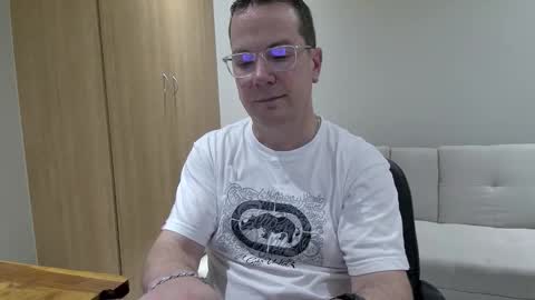 Brett online show from November 2025 04:38:01 PM