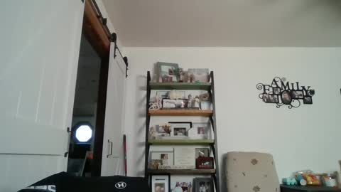 Snapshot of brettsky chatting on October 2025 02:48:01 PM hey online show from October 2025 02:48:01 PM