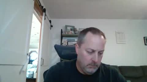 Snapshot of brettsky chatting on November 2025 08:36:02 PM hey online show from November 2025 08:36:02 PM