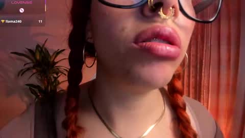 Snapshot of bri_von_dhara_ chatting on September 2025 10:49:01 AM Bri online show from September 2025 10:49:01 AM