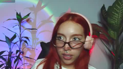 Snapshot of bri_von_dhara_ chatting on November 2025 12:33:01 AM Bri online show from November 2025 12:33:01 AM