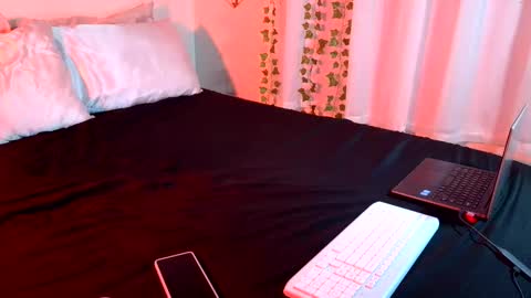 Snapshot of briabubbles69 chatting on December 2024 07:38:01 AM Bria Bubbles online show from December 2024 07:38:01 AM