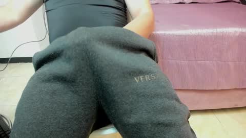 Snapshot of brian_chiki chatting on January 2025 12:54:01 AM Brian Chiki online show from January 2025 12:54:01 AM