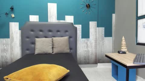 Snapshot of brian_tattoo chatting on December 2025 12:43:02 PM Brian online show from December 2025 12:43:02 PM