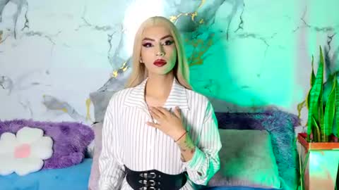 briana_white online show from June 2026 07:18:02 PM