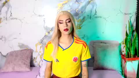 briana_white online show from July 2026 05:17:02 PM