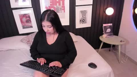 Snapshot of briana_whitee chatting on November 2025 08:46:02 PM briana_whitee online show from November 2025 08:46:02 PM