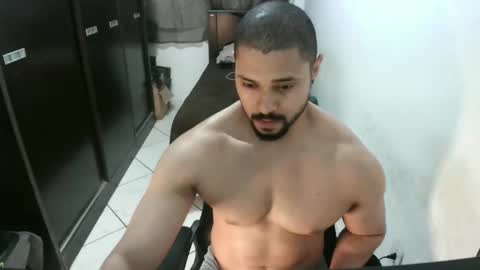 Snapshot of brianaries chatting on November 2025 04:01:02 AM brianaries online show from November 2025 04:01:02 AM