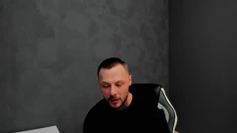 Snapshot of brianhunts chatting on March 2025 05:54:02 AM Brian online show from March 2025 05:54:02 AM