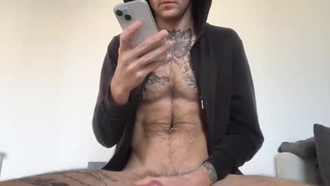 Snapshot of brianmuscle chatting on November 2025 01:29:02 PM Brian online show from November 2025 01:29:02 PM