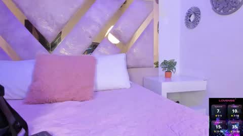 Brianna  online show from October 2025 11:54:01 AM