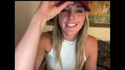 Long legstight pussyperky titties need I say more online show from April 2026 08:53:02 AM