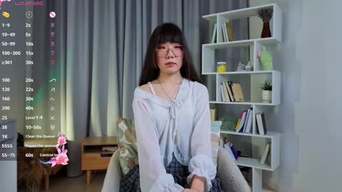 Snapshot of bridgetbottrell chatting on January 2026 02:17:01 AM Hanna online show from January 2026 02:17:01 AM