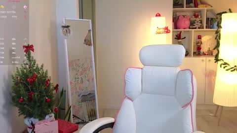 Snapshot of brilliantvictoria chatting on December 2024 12:49:01 PM Vi. online show from December 2024 12:49:01 PM