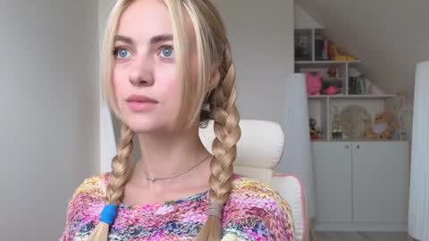 Snapshot of brilliantvictoria chatting on February 2025 10:48:02 AM Vi. online show from February 2025 10:48:02 AM