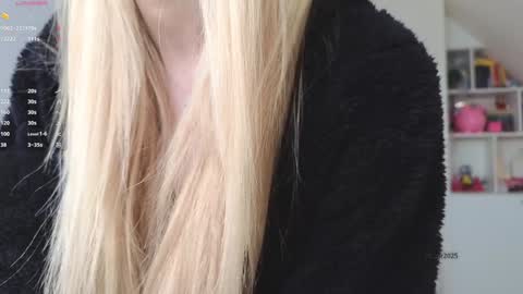 Snapshot of brilliantvictoria chatting on March 2025 11:25:02 AM Vi. online show from March 2025 11:25:02 AM