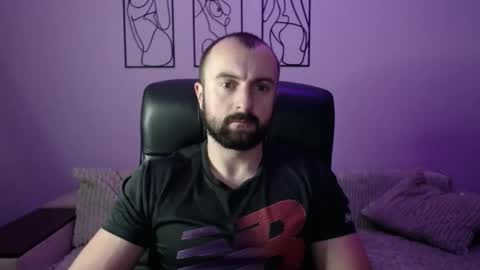 brindlefly69 online show from November 2025 11:10:02 AM