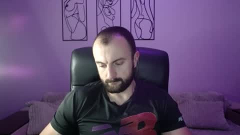 brindlefly69 online show from November 2025 12:16:02 PM